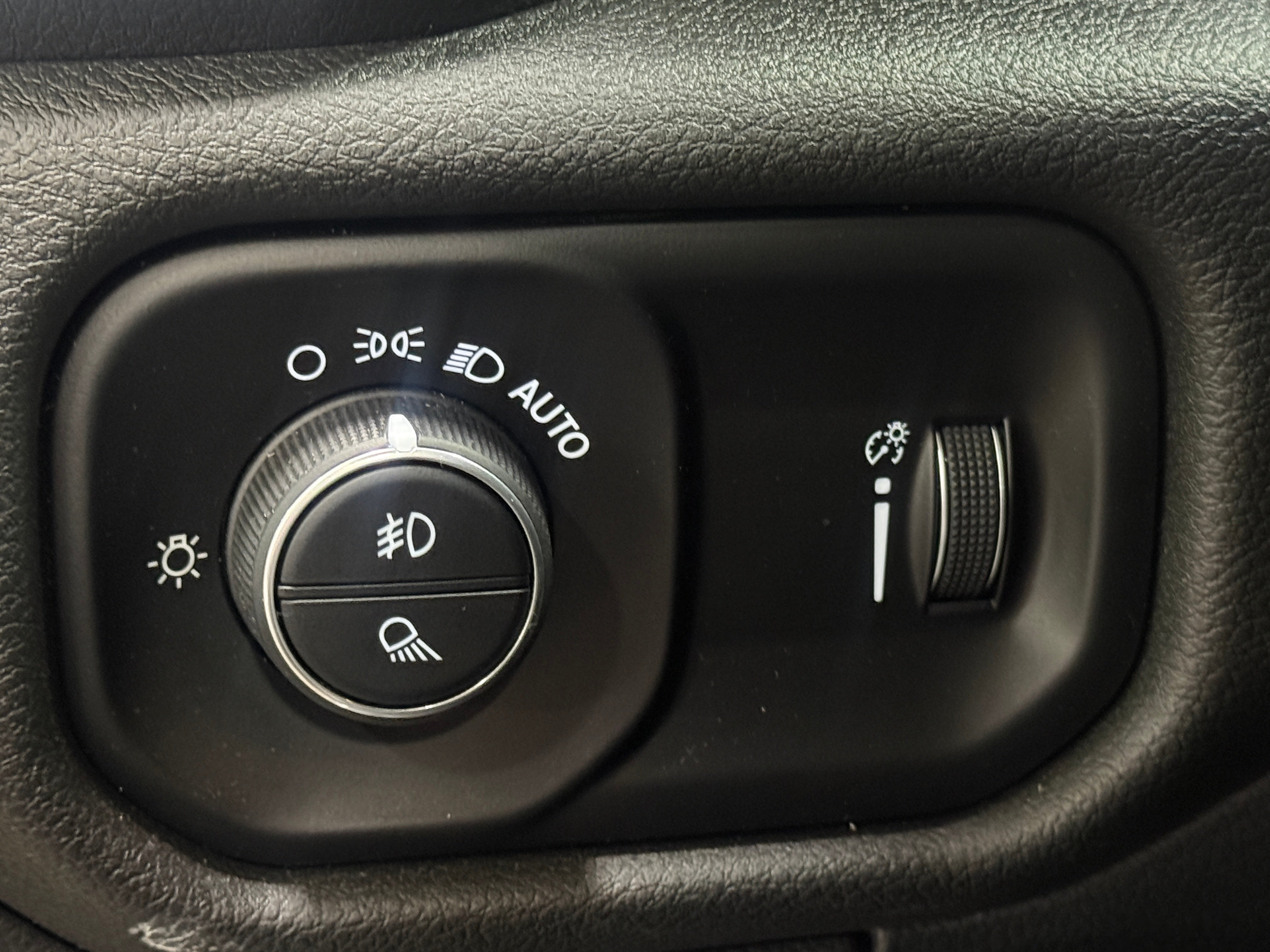 ram ram 1500 pickup 2025 1C6RREBG7SN744213 image ram ram 1500 pickup 2025 1C6RREBG7SN744213 image